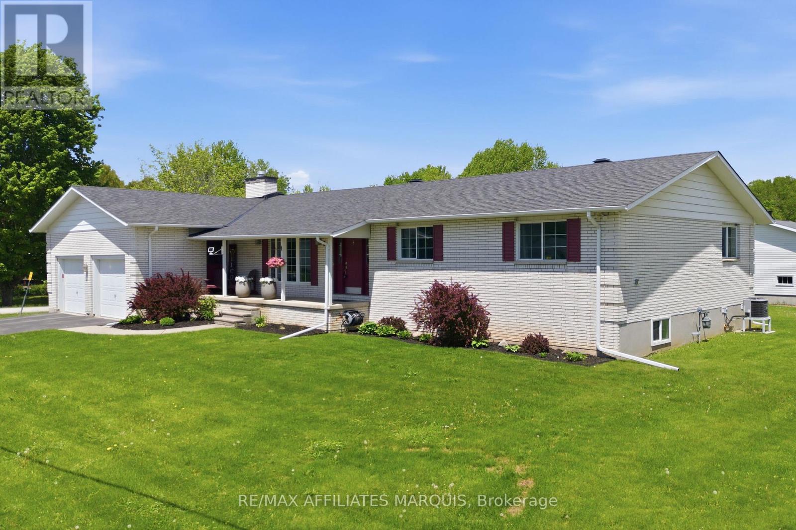 3 Forest Drive, Rideau Lakes, Ontario  K7A 4S5 - Photo 2 - X13681582