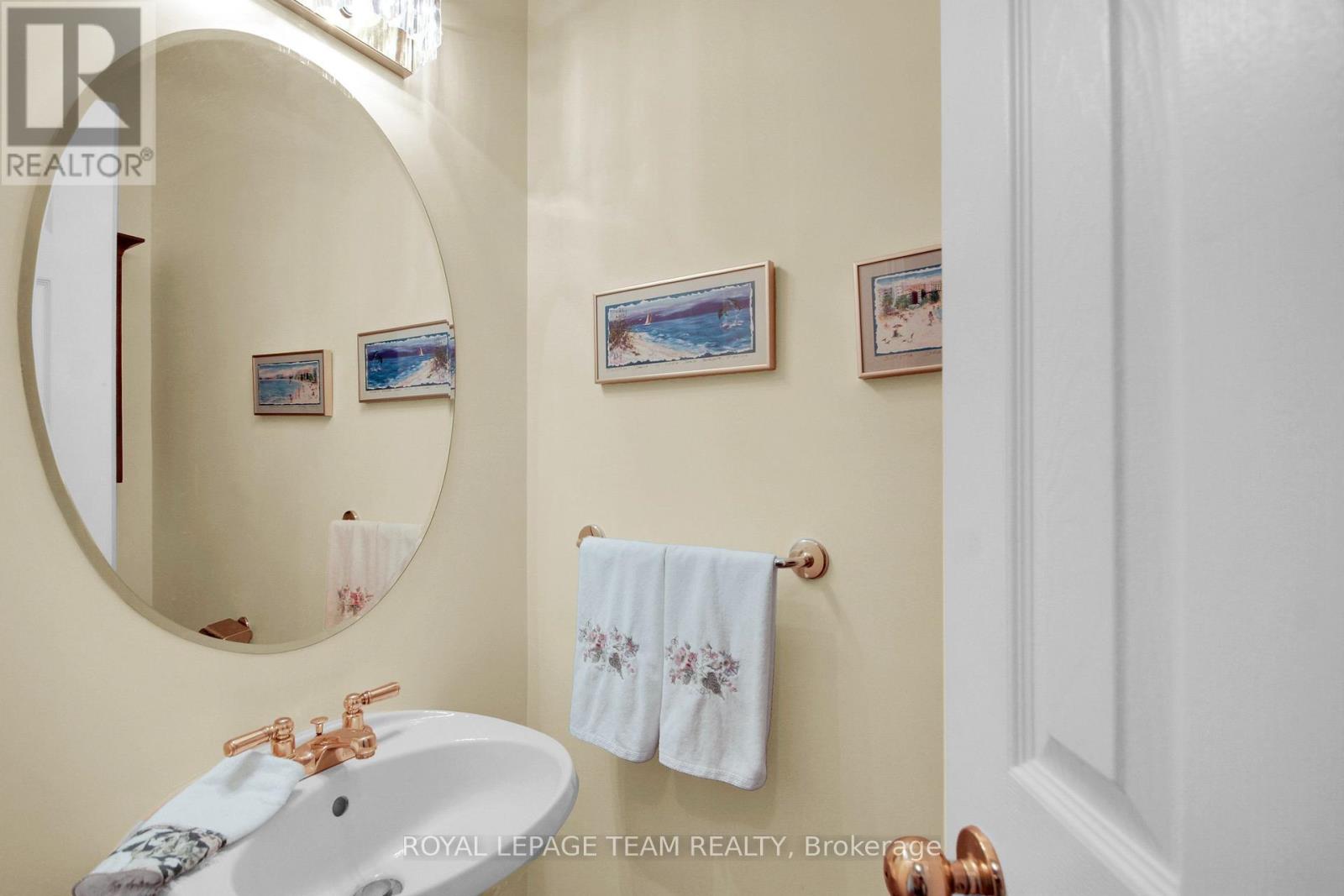 550b Queen Elizabeth Drive, Ottawa, Ontario  K1S 3N4 - Photo 5 - X13682984