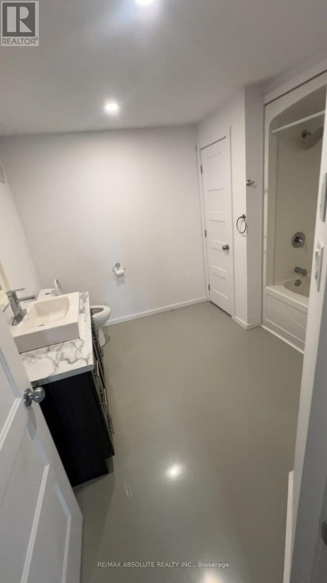 20 St-Palcide Street, Alfred And Plantagenet, Ontario  K0B 1A0 - Photo 8 - X13683102