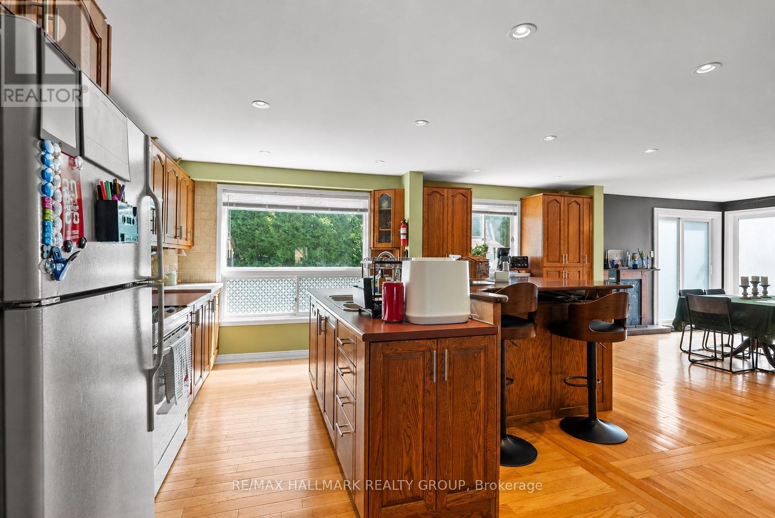 932 Beauclaire Drive, Ottawa, Ontario  K1C 2J3 - Photo 9 - X13683096