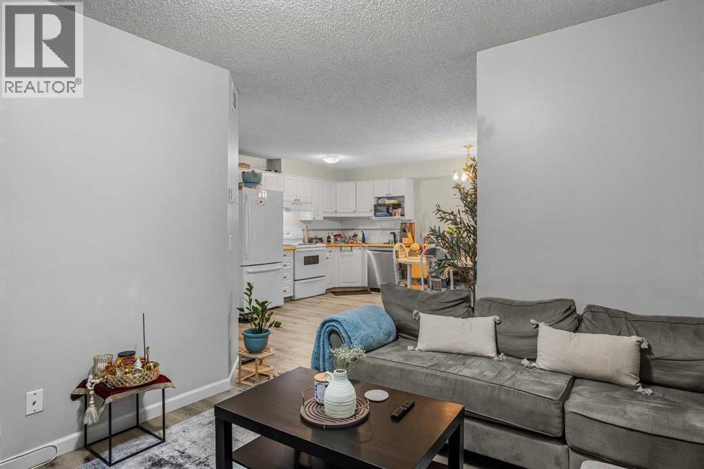 8, 504 Banff Avenue, Banff, Alberta  T1L 1E3 - Photo 21 - A2325838