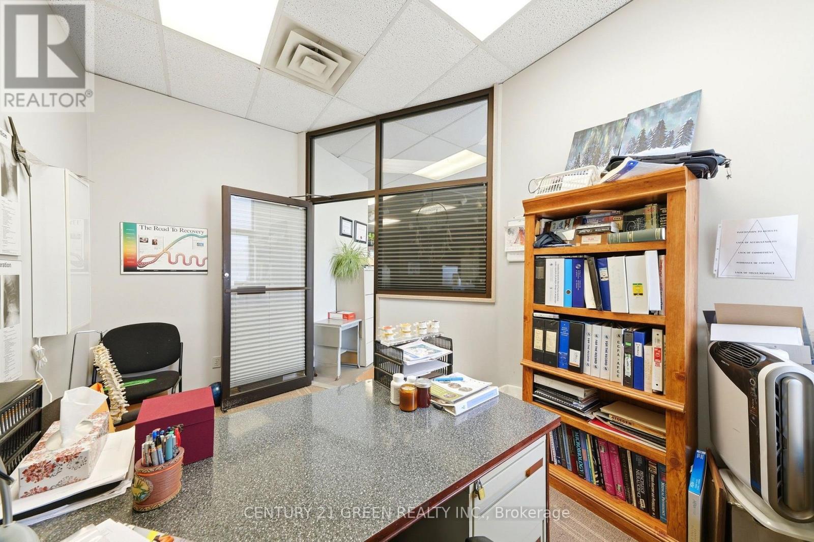 604 - 55 Cedar Pointe Drive, Barrie, Ontario  L4N 5R7 - Photo 17 - S13682950