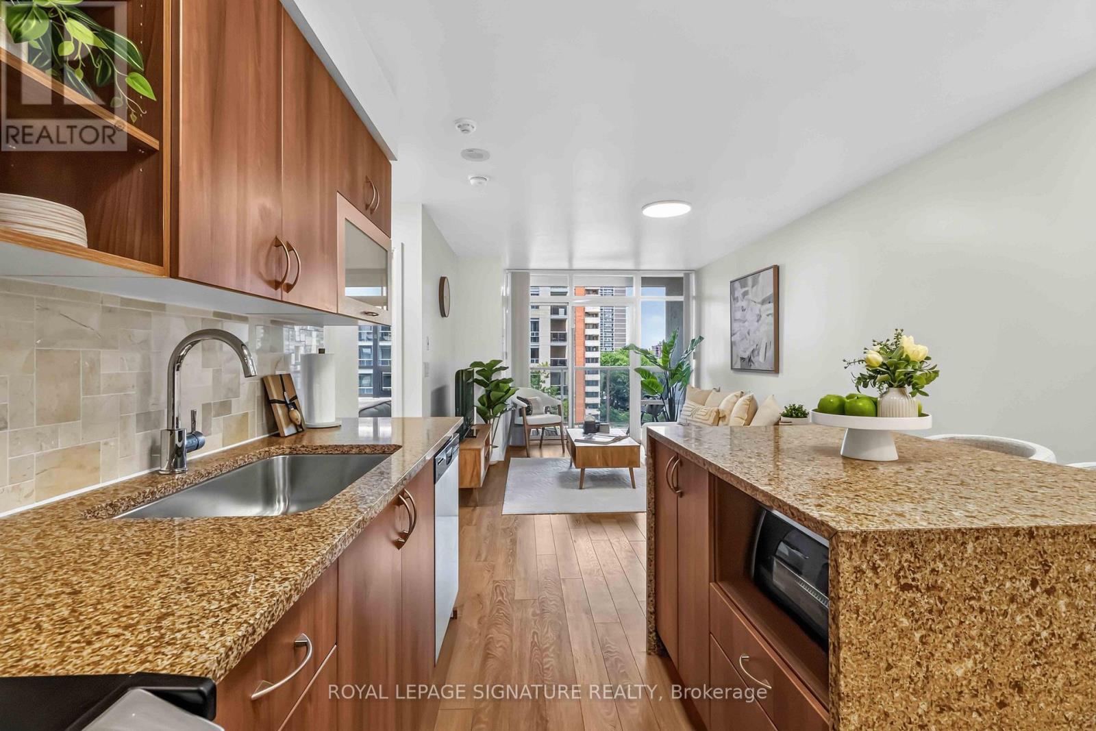 601 - 1 Michael Power Place, Toronto, Ontario  M9A 0A1 - Photo 15 - W13585470