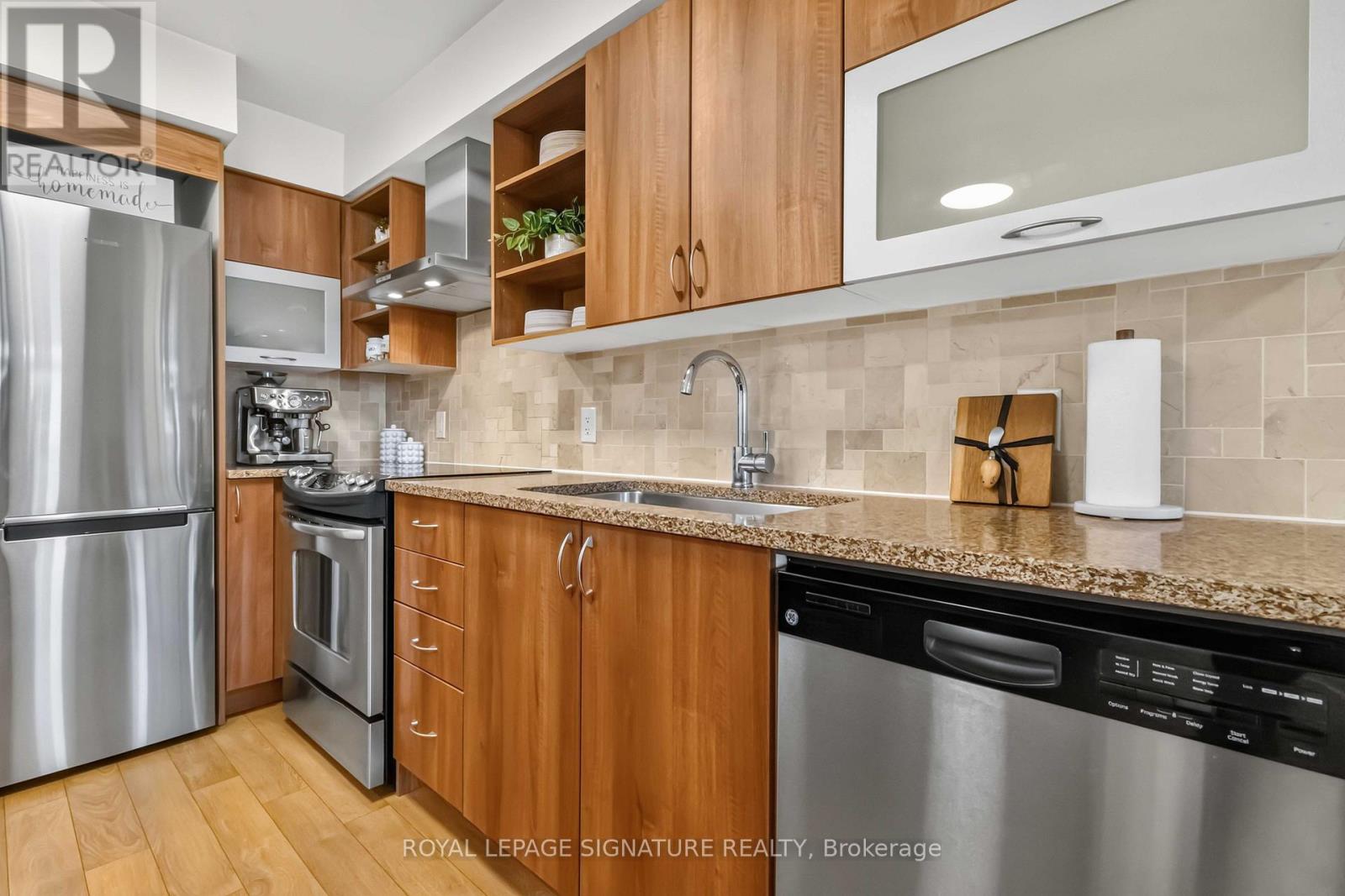 601 - 1 Michael Power Place, Toronto, Ontario  M9A 0A1 - Photo 17 - W13585470