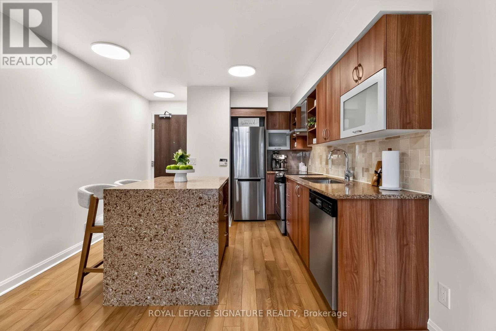 601 - 1 Michael Power Place, Toronto, Ontario  M9A 0A1 - Photo 12 - W13585470