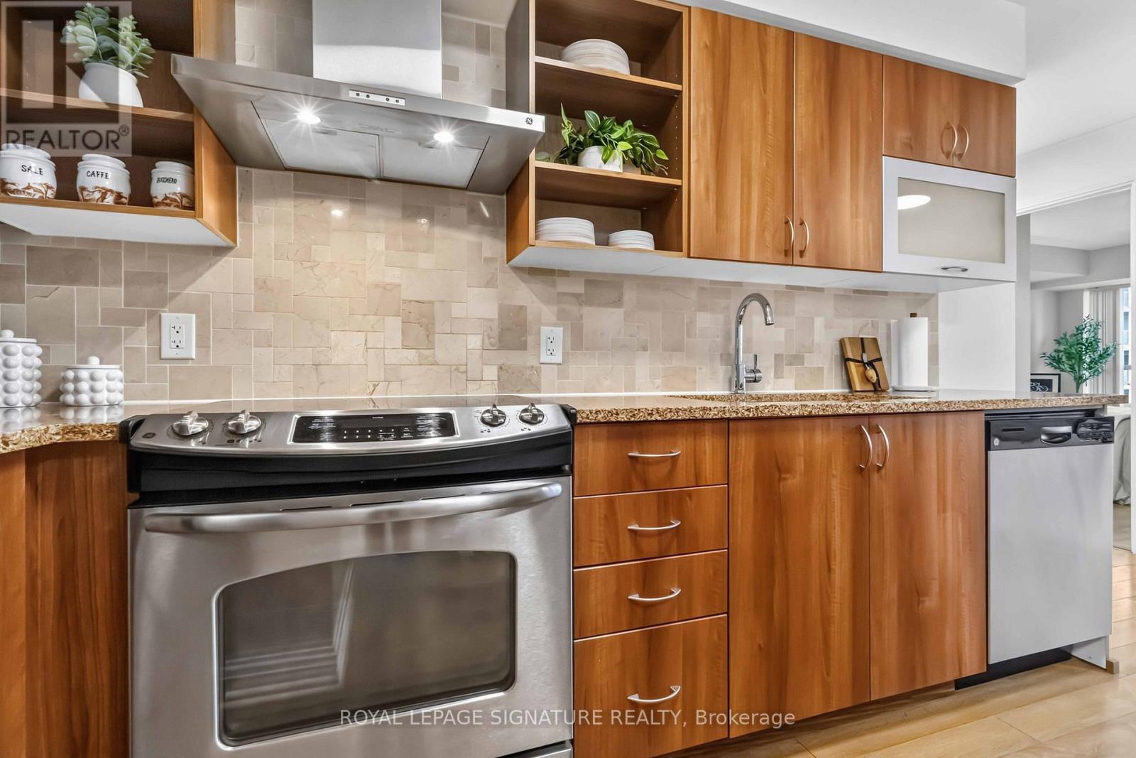601 - 1 Michael Power Place, Toronto, Ontario  M9A 0A1 - Photo 16 - W13585470