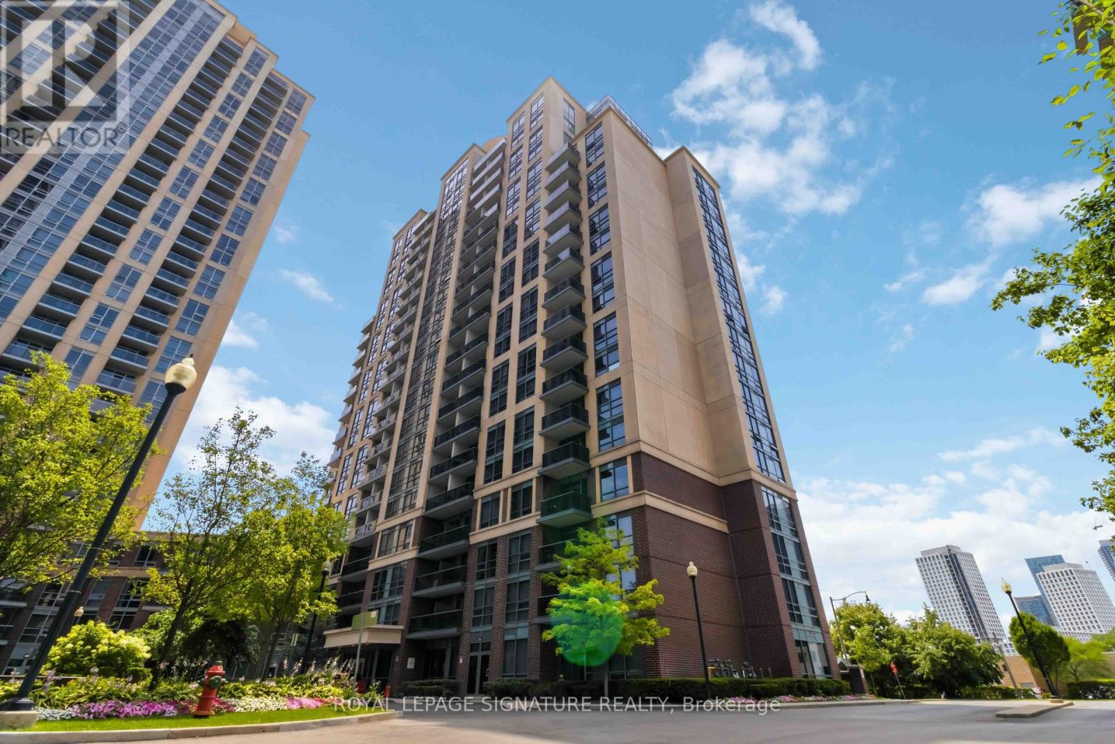 601 - 1 Michael Power Place, Toronto, Ontario  M9A 0A1 - Photo 2 - W13585470