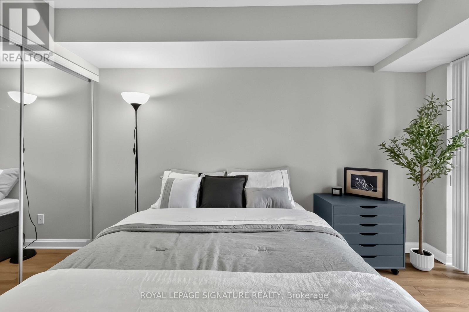 601 - 1 Michael Power Place, Toronto, Ontario  M9A 0A1 - Photo 25 - W13585470