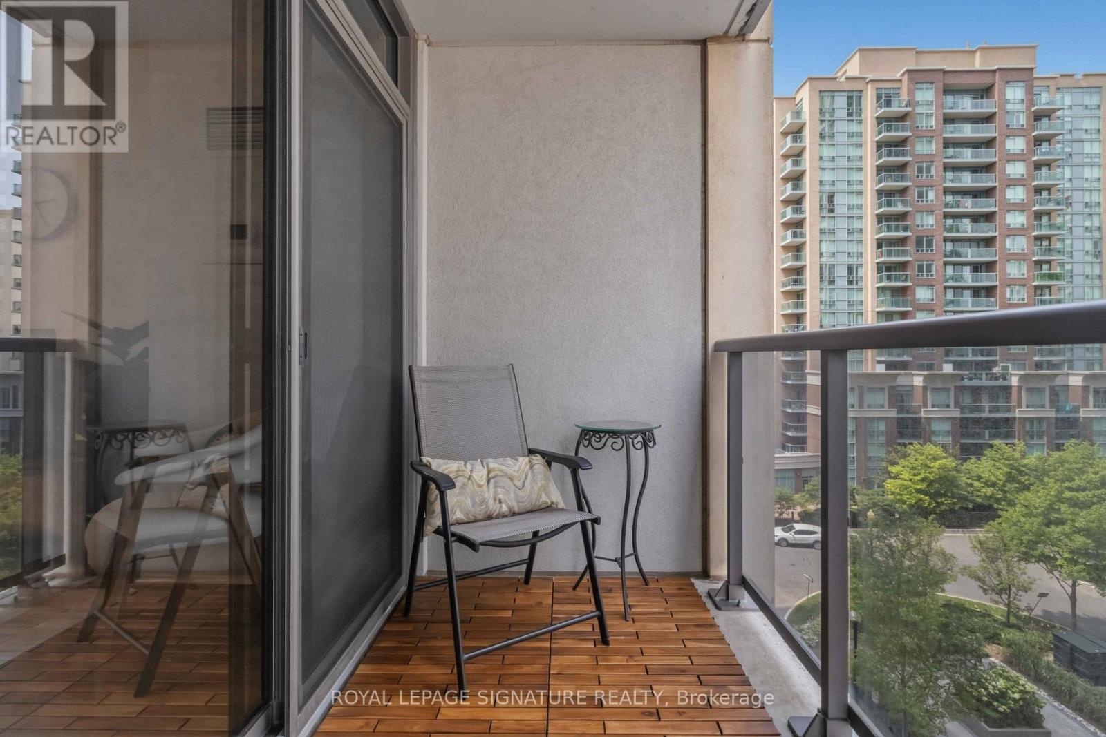 601 - 1 Michael Power Place, Toronto, Ontario  M9A 0A1 - Photo 27 - W13585470
