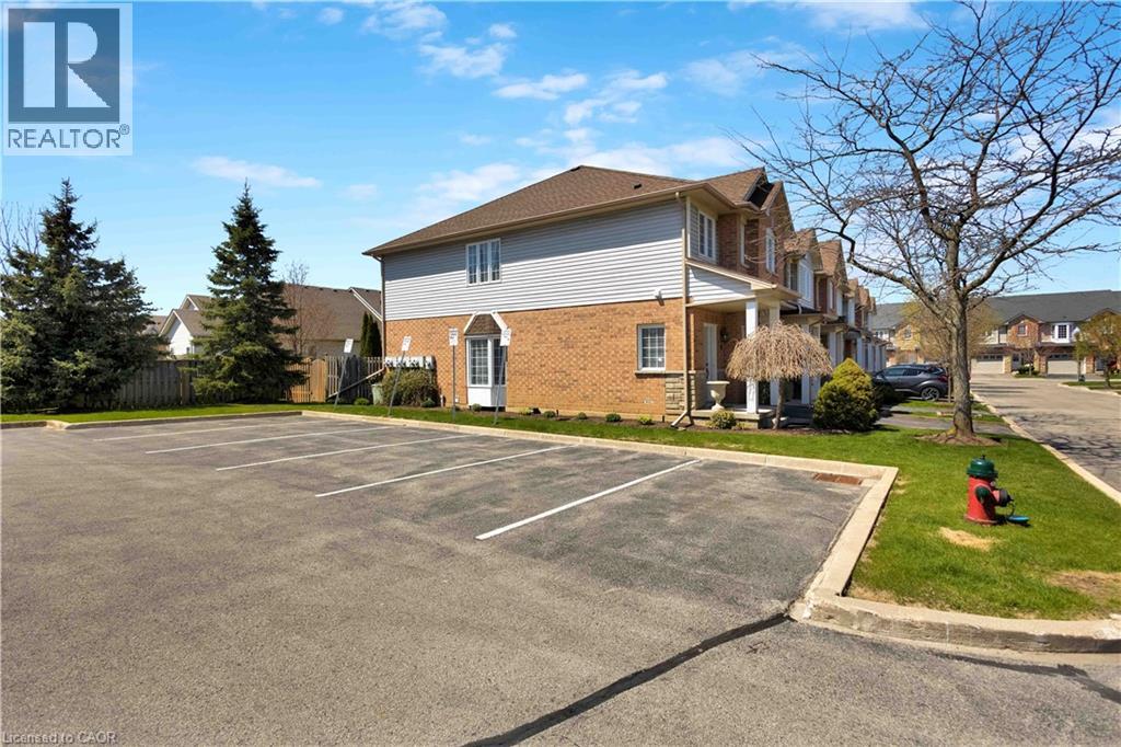 232 Stonehenge Drive Unit# 8, Ancaster, Ontario  L9K 1R5 - Photo 4 - 40856267