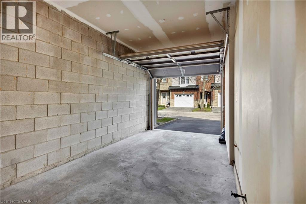 232 Stonehenge Drive Unit# 8, Ancaster, Ontario  L9K 1R5 - Photo 28 - 40856267