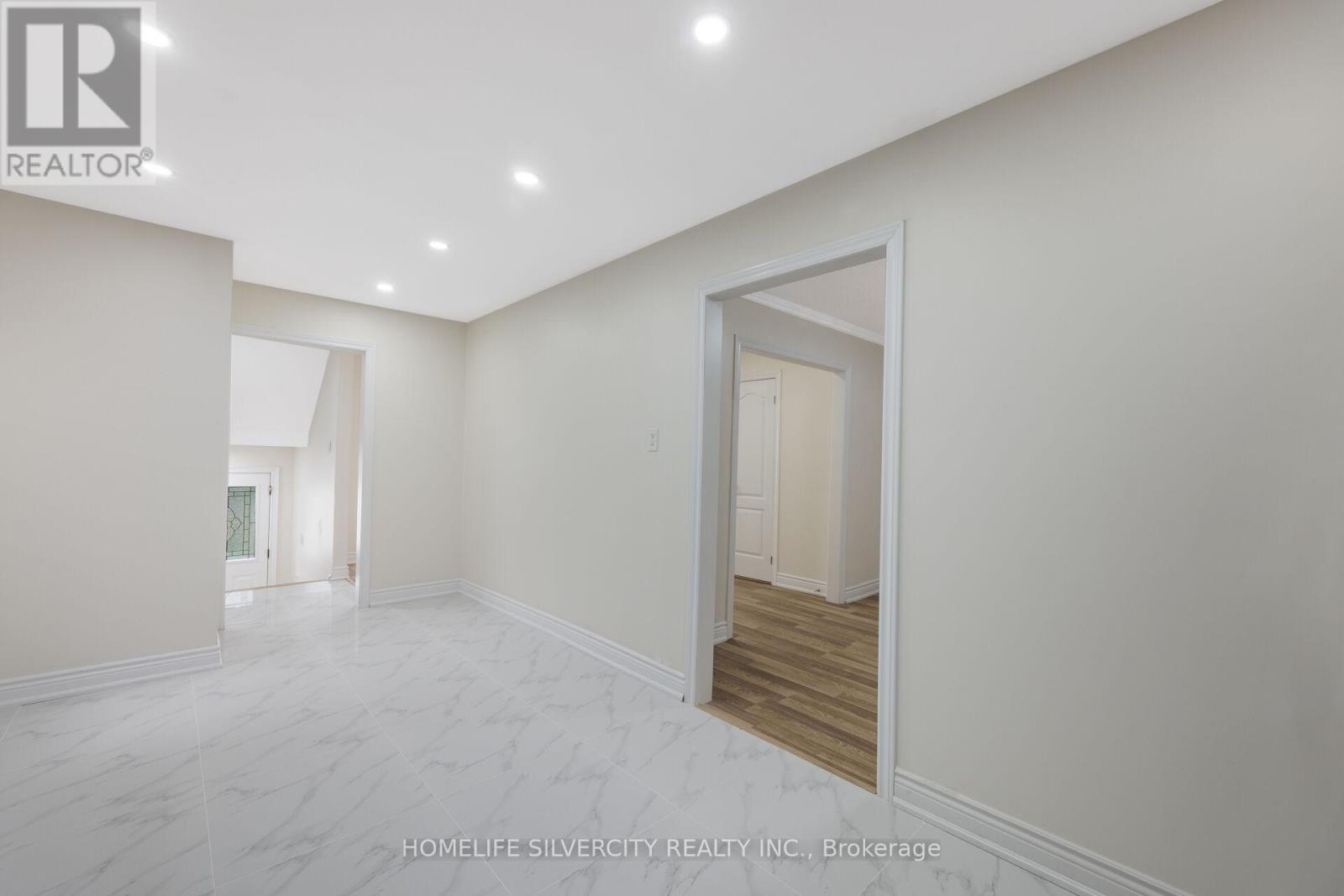 3803 Keenan Crescent, Mississauga, Ontario  L4T 3M1 - Photo 20 - W13682962
