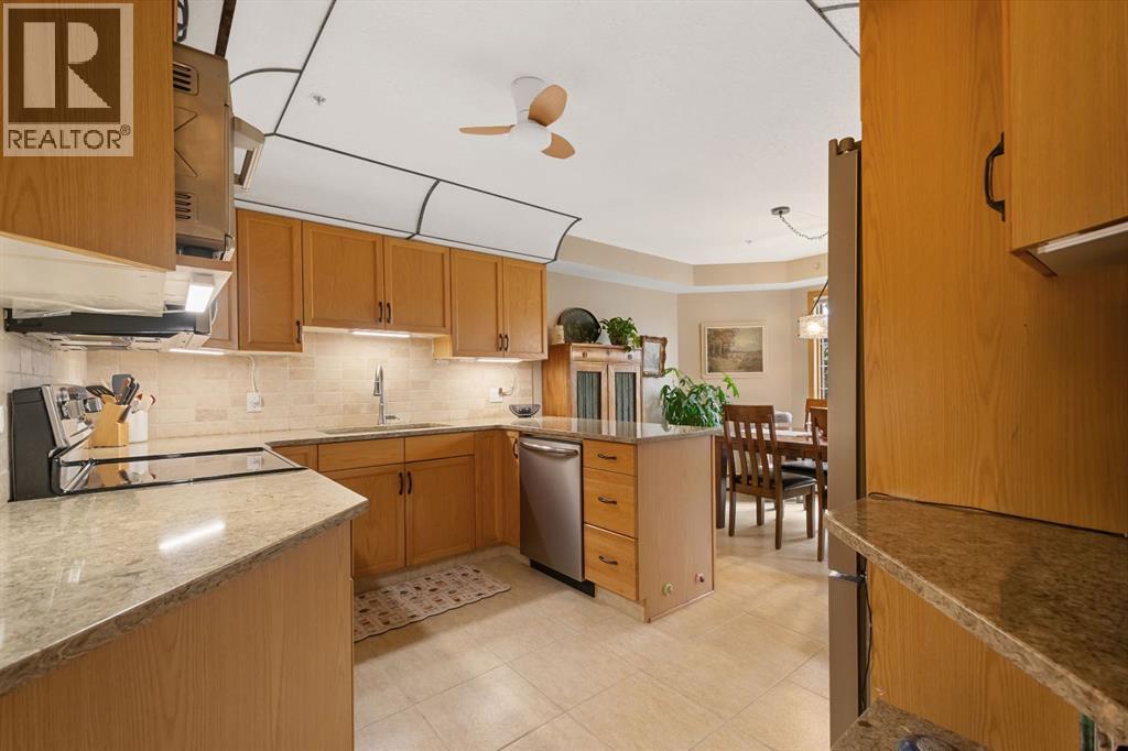 246, 6868 Sierra Morena Boulevard SW, Calgary, Alberta  T3H 3R6 - Photo 7 - A2337768
