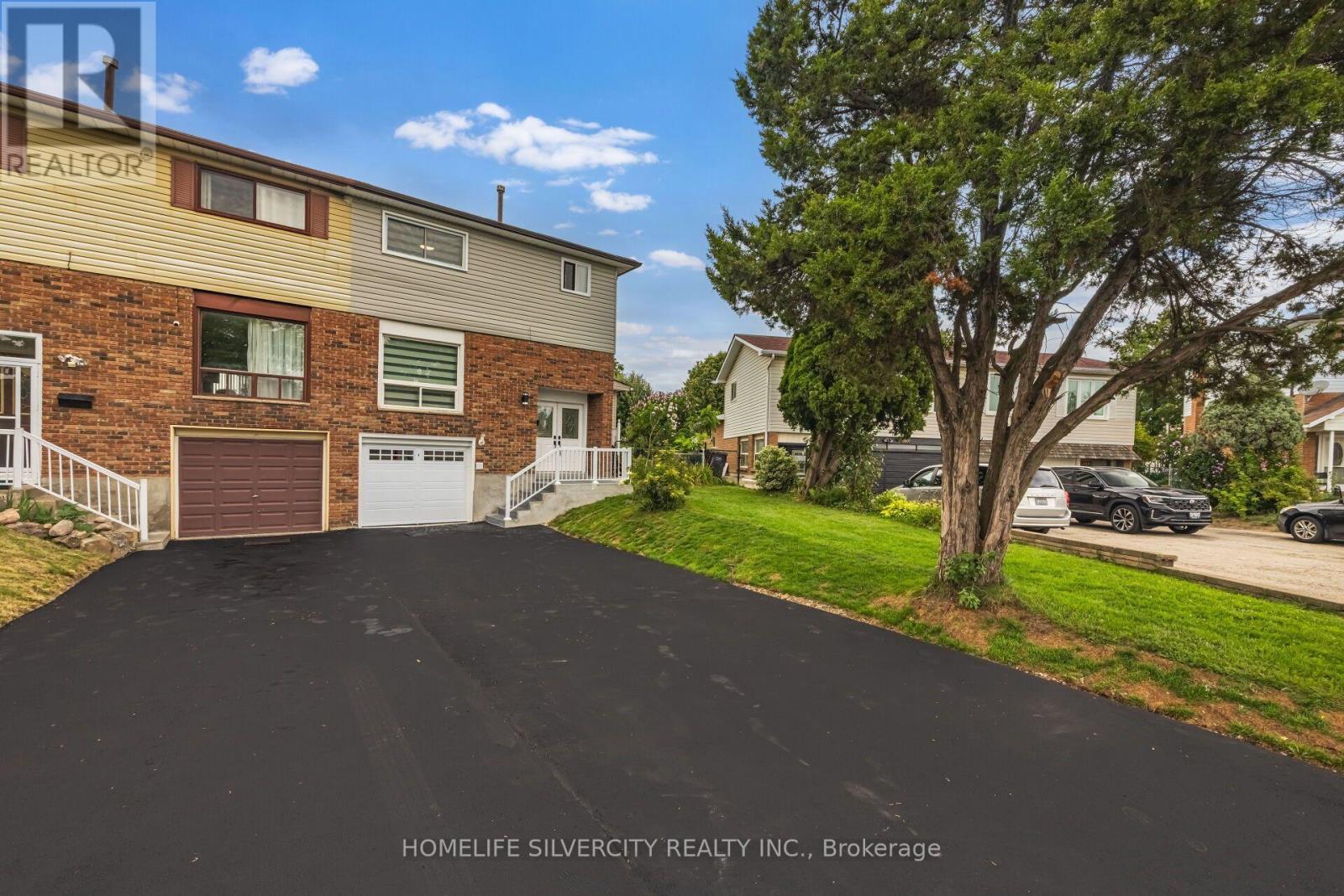 3803 Keenan Crescent, Mississauga, Ontario  L4T 3M1 - Photo 2 - W13682962