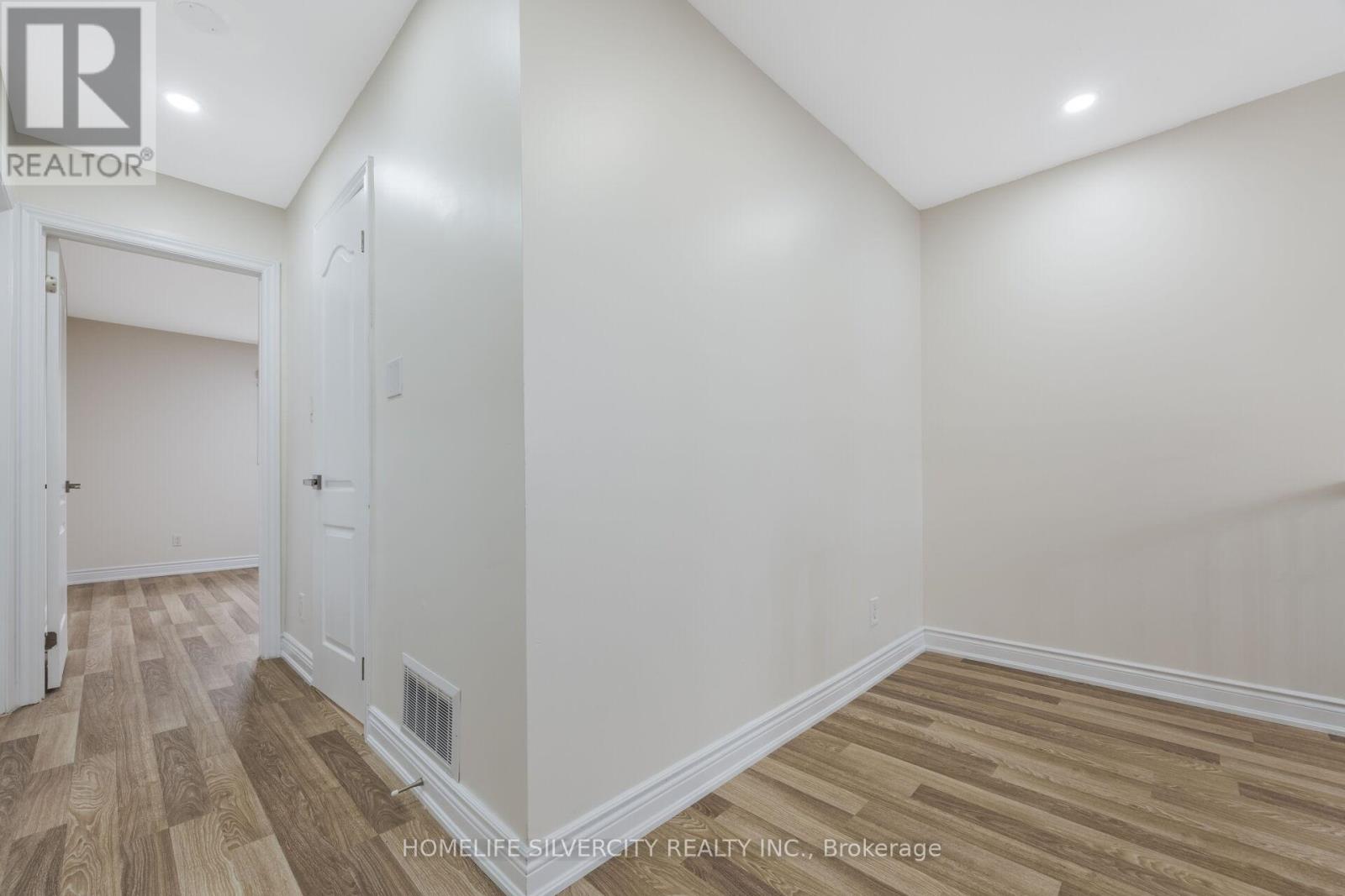 3803 Keenan Crescent, Mississauga, Ontario  L4T 3M1 - Photo 29 - W13682962