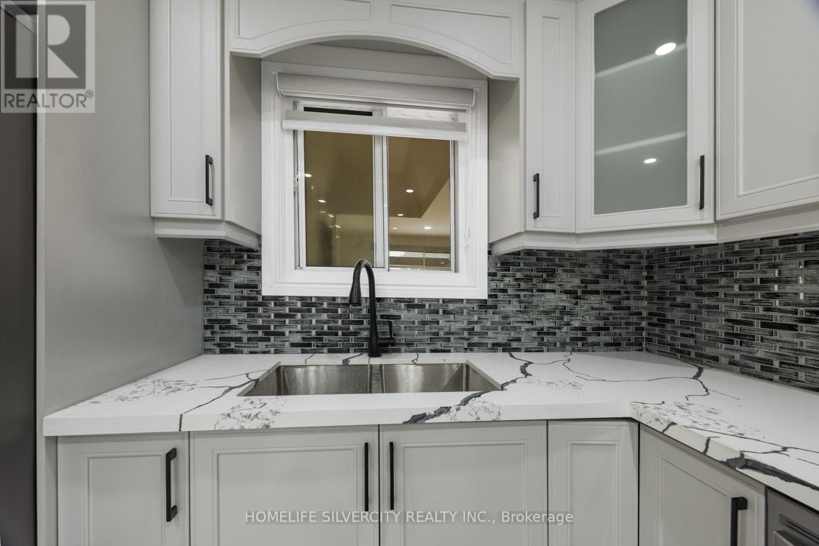 3803 Keenan Crescent, Mississauga, Ontario  L4T 3M1 - Photo 14 - W13682962