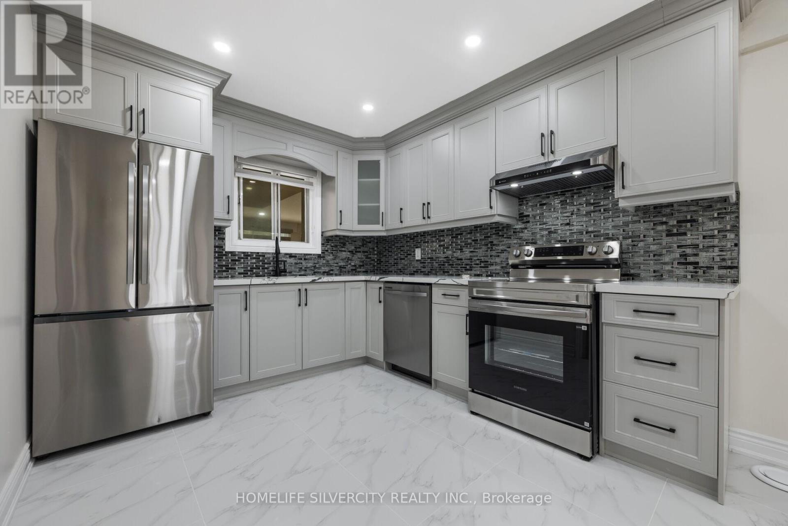 3803 Keenan Crescent, Mississauga, Ontario  L4T 3M1 - Photo 16 - W13682962