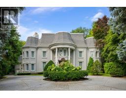 7 THE GREEN PINES, Toronto, Ontario