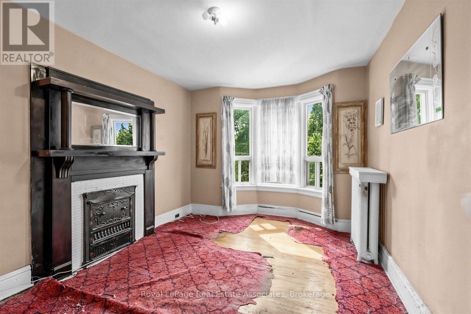 36 Galley Avenue, Toronto, Ontario  M6R 1G8 - Photo 10 - W13682998