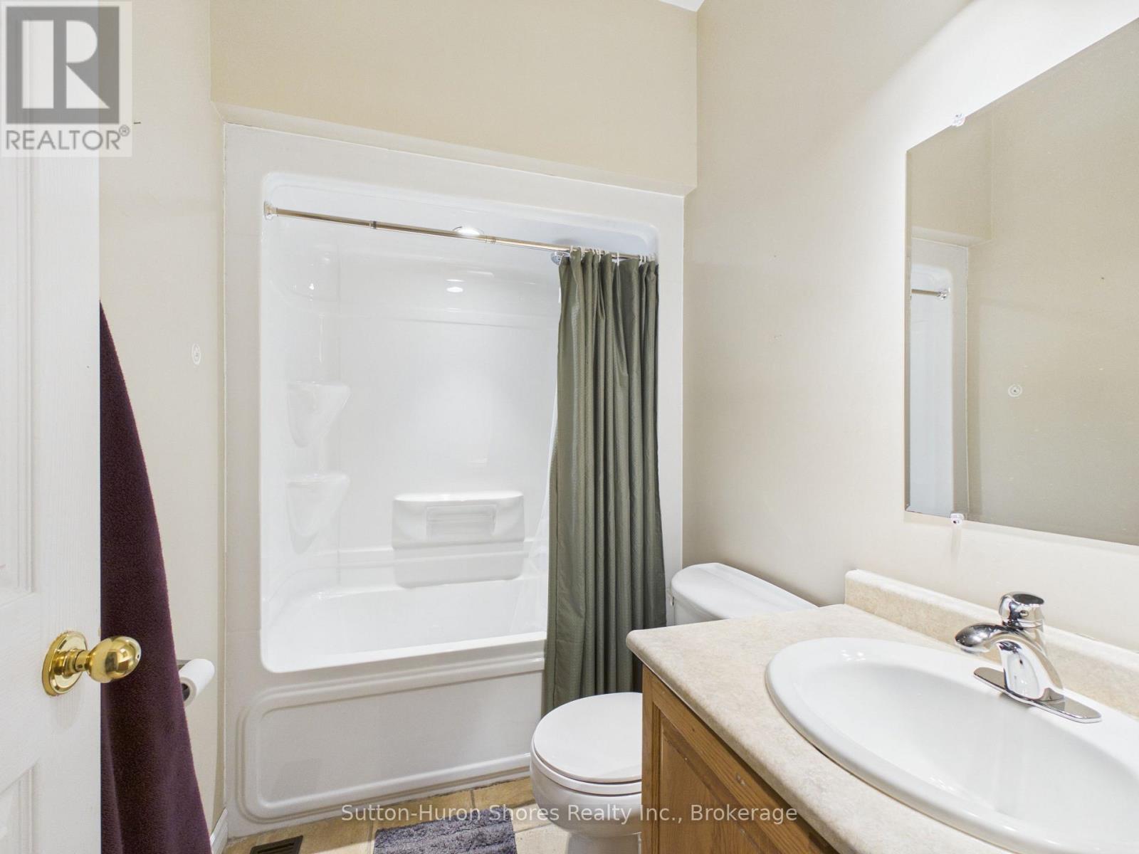 490 Bluewater Drive, Saugeen Shores, Ontario  N0H 2C1 - Photo 17 - X13683060