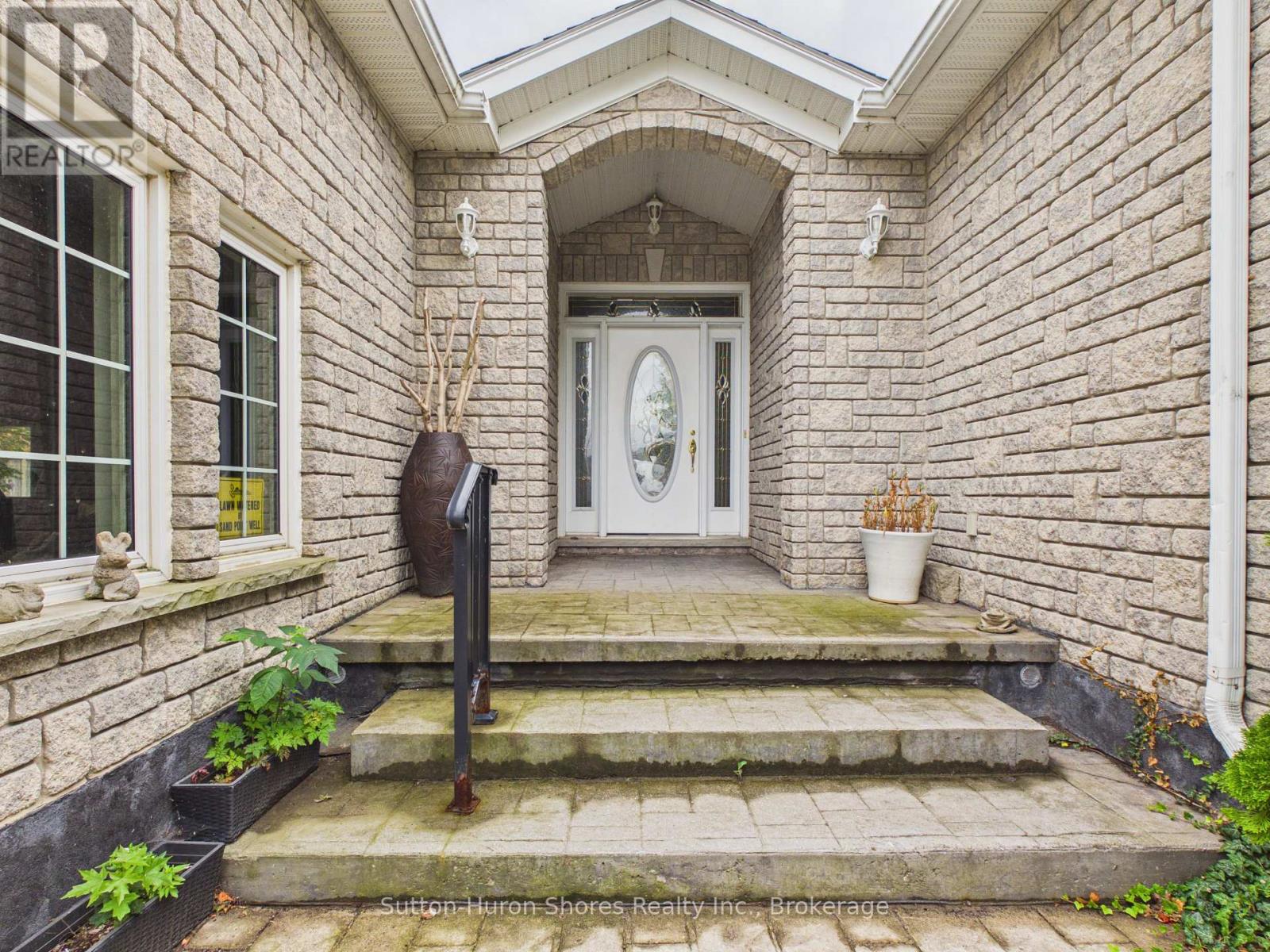 490 Bluewater Drive, Saugeen Shores, Ontario  N0H 2C1 - Photo 30 - X13683060