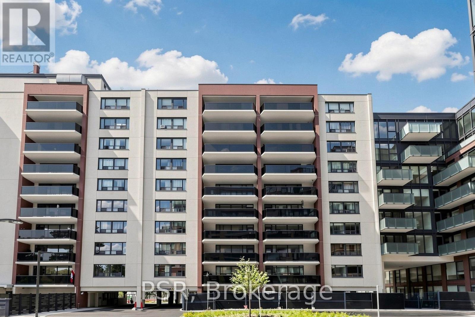 105 - 240 MARKLAND DRIVE, Toronto, Ontario
