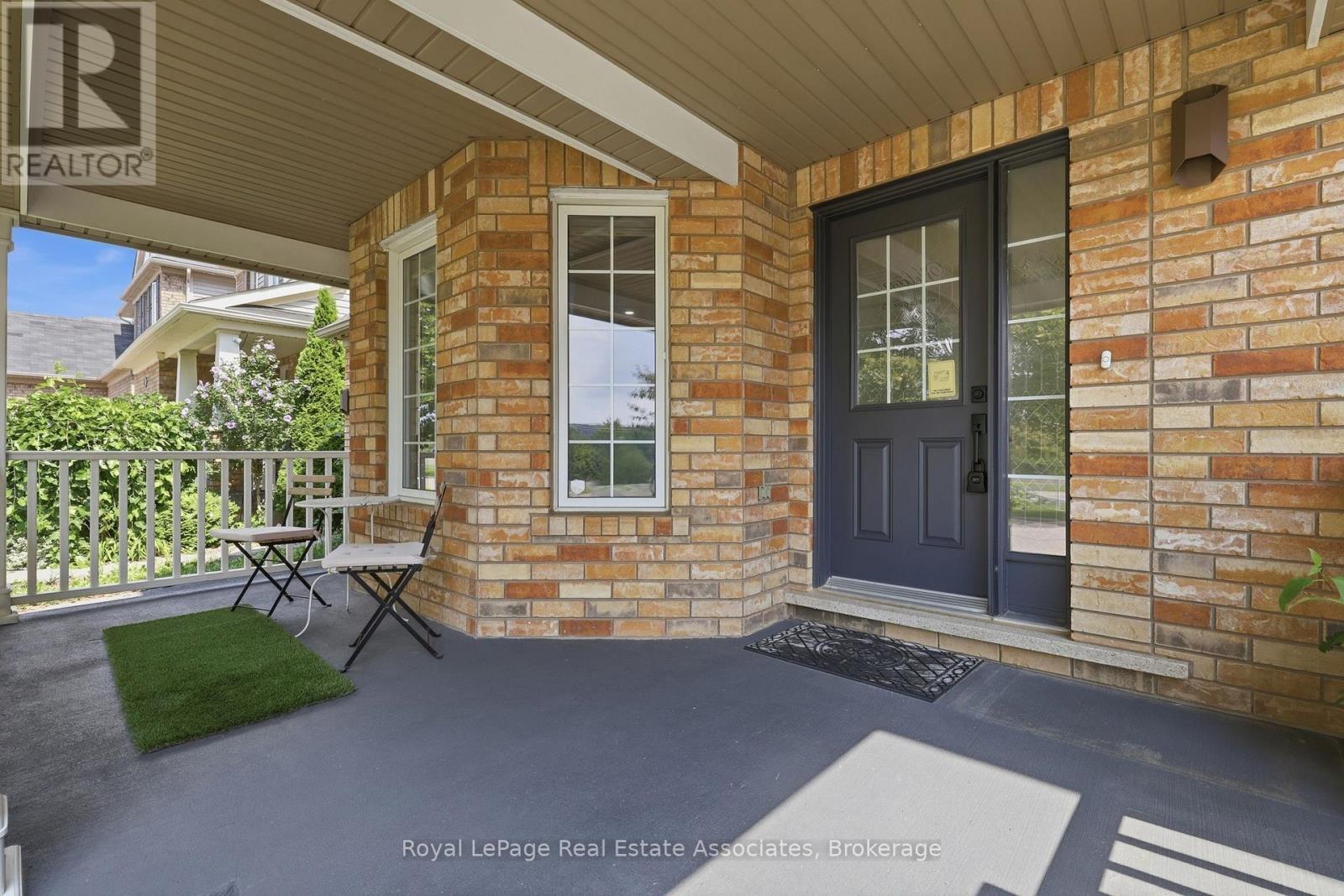 392 Tonelli Lane, Milton, Ontario  L9T 0N4 - Photo 3 - W13683036