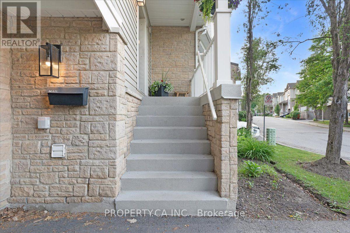 #31 - 7101 Branigan Gate, Mississauga, Ontario  L5N 7S2 - Photo 3 - W13683042