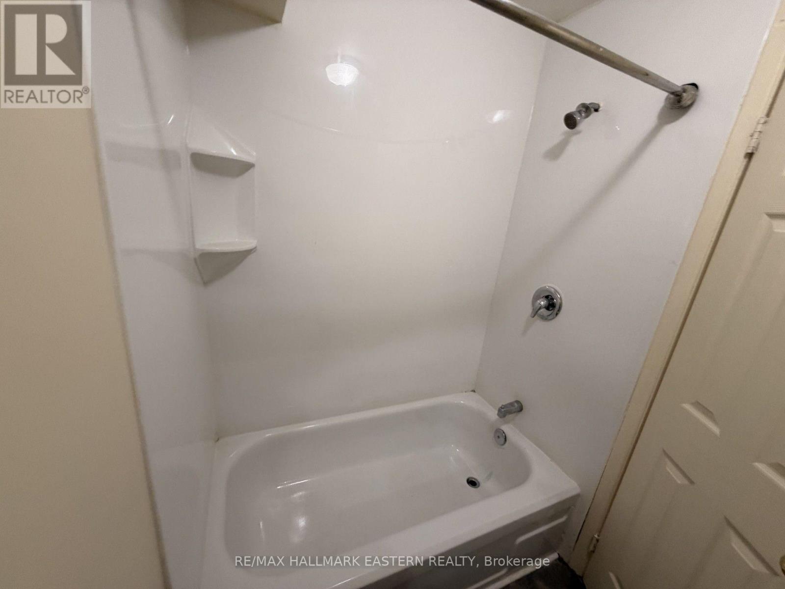 103 - 106 Lansdowne Street, Peterborough, Ontario  K9J 1Y1 - Photo 11 - X13683056