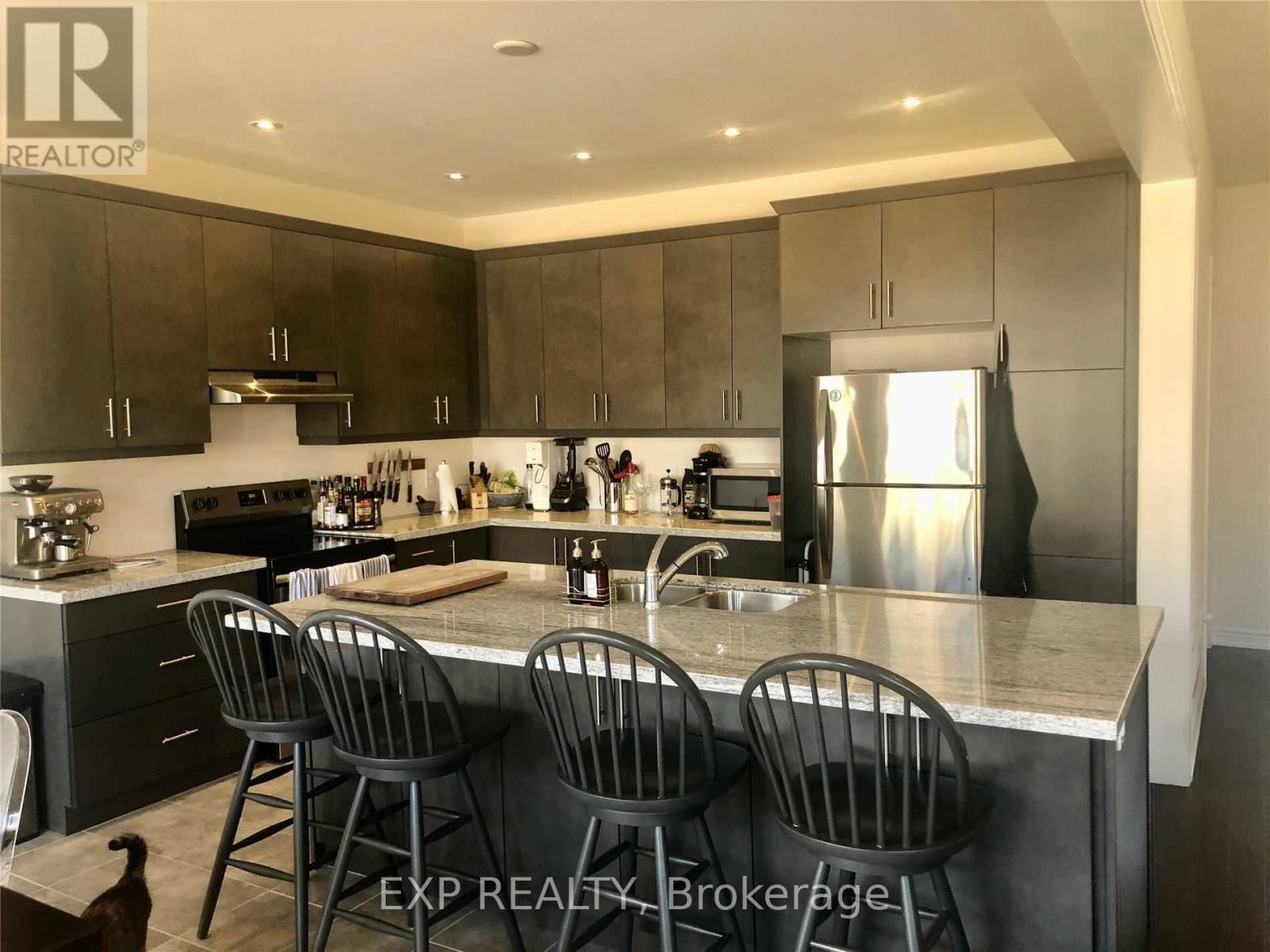 39 Morrison Drive, Hamilton, Ontario  L9G 3K8 - Photo 4 - X13681006