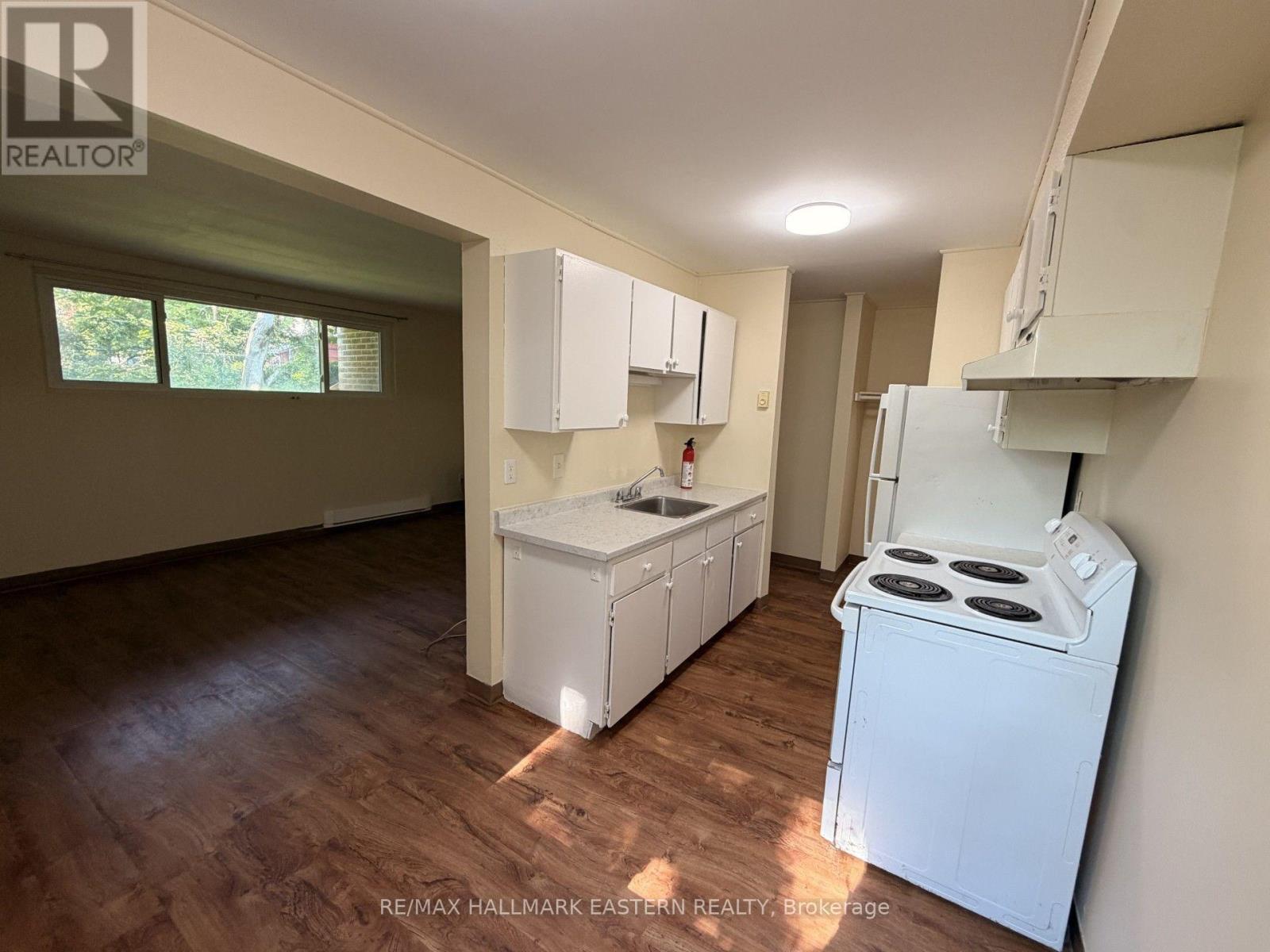 103 - 106 Lansdowne Street, Peterborough, Ontario  K9J 1Y1 - Photo 4 - X13683056