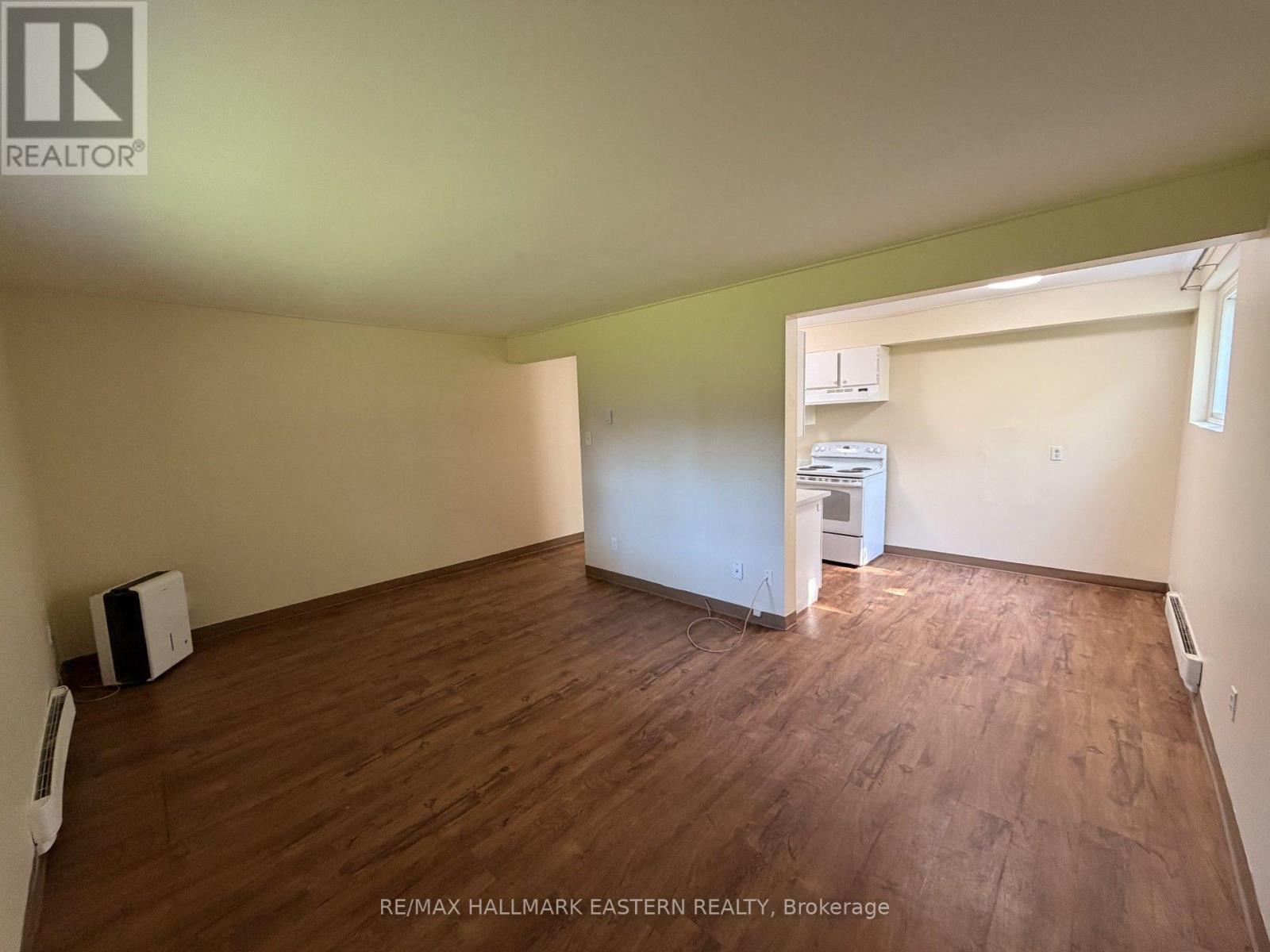 103 - 106 Lansdowne Street, Peterborough, Ontario  K9J 1Y1 - Photo 2 - X13683056