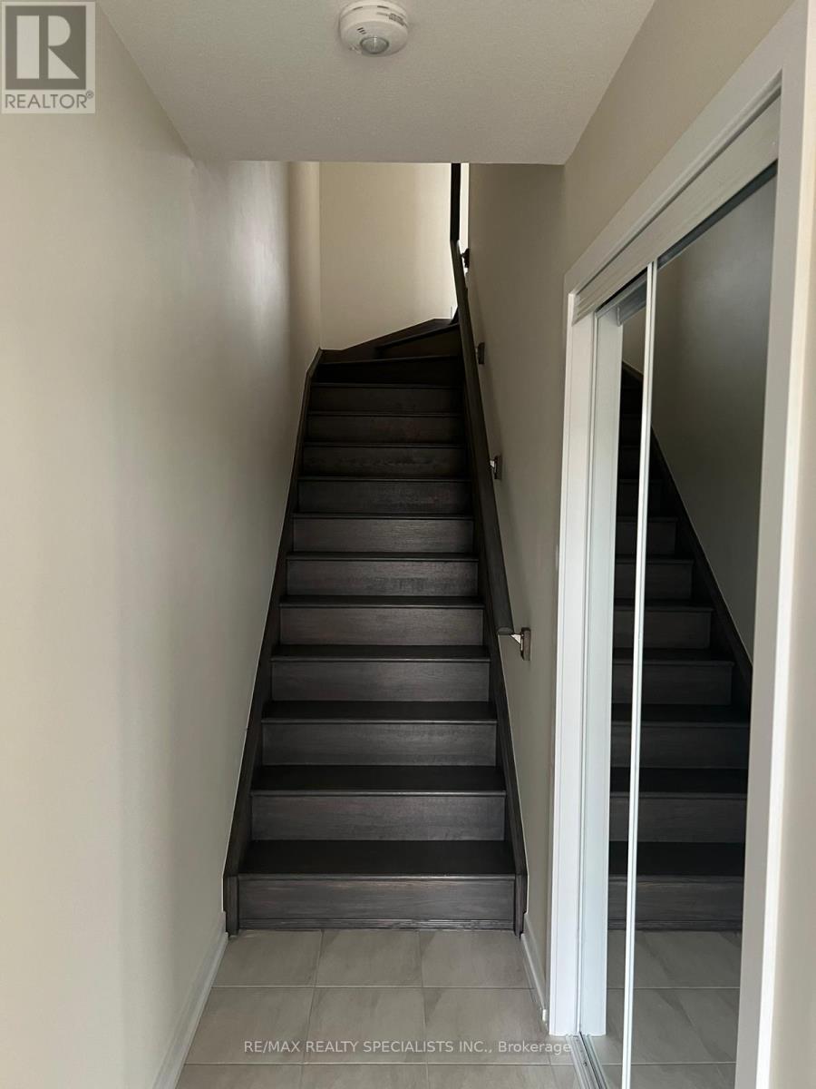 115 Melody Lane, Thorold, Ontario  L3B 0L4 - Photo 2 - X13681946