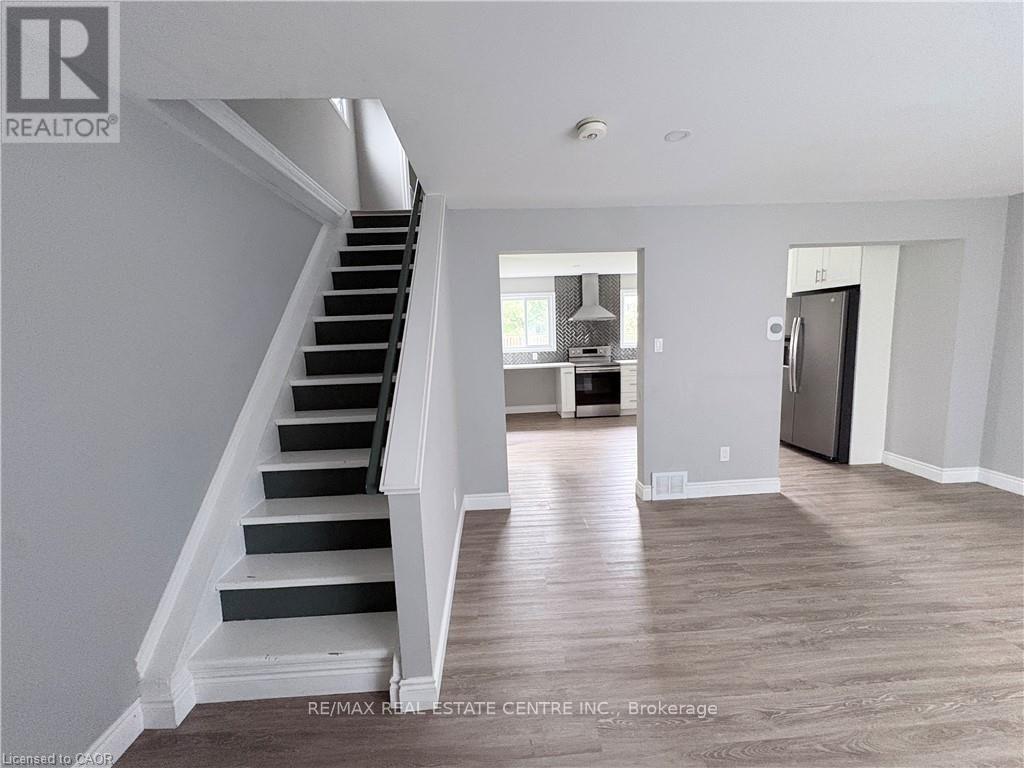 216 Brunswick Crescent, London North, Ontario  N6G 3L2 - Photo 6 - X13683090