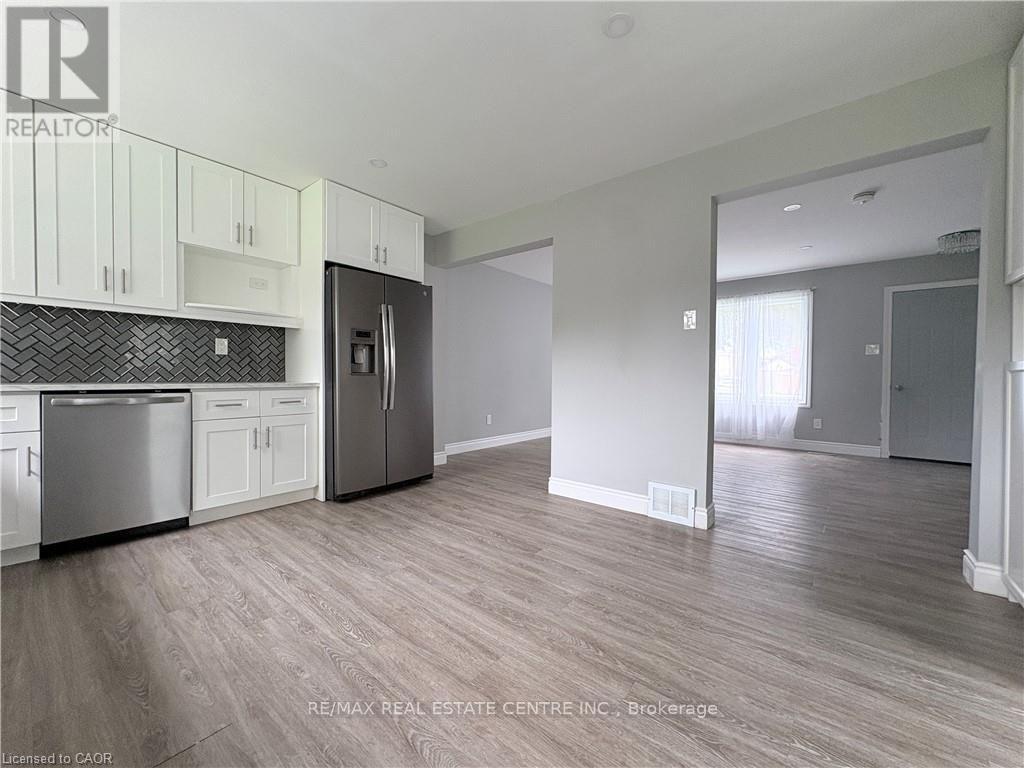 216 Brunswick Crescent, London North, Ontario  N6G 3L2 - Photo 3 - X13683090