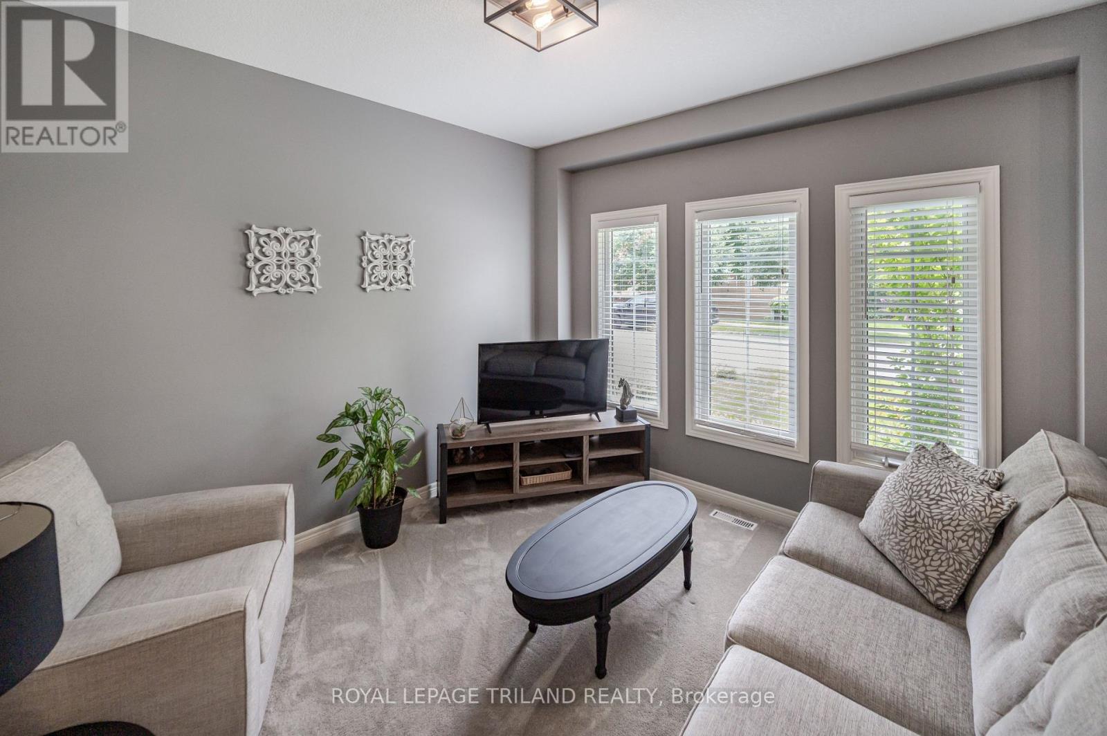 446 South Leaksdale Circle, London South, Ontario  N6M 1K4 - Photo 5 - X13684816