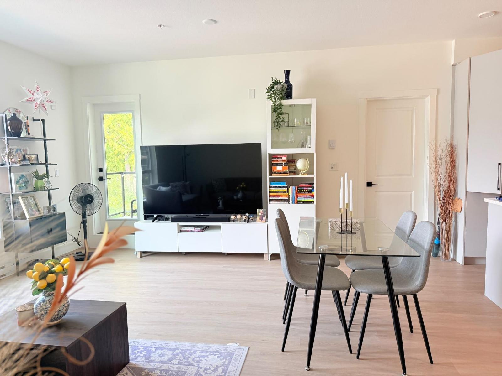 207 3528 146a Street, Surrey, British Columbia  V4P 0H4 - Photo 5 - R3155635