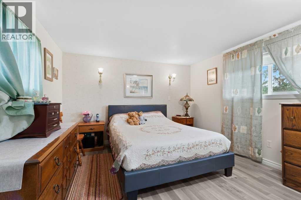 35321 Range Road 242, Rural Red Deer County, Alberta  T0M 0Y0 - Photo 18 - A2321750