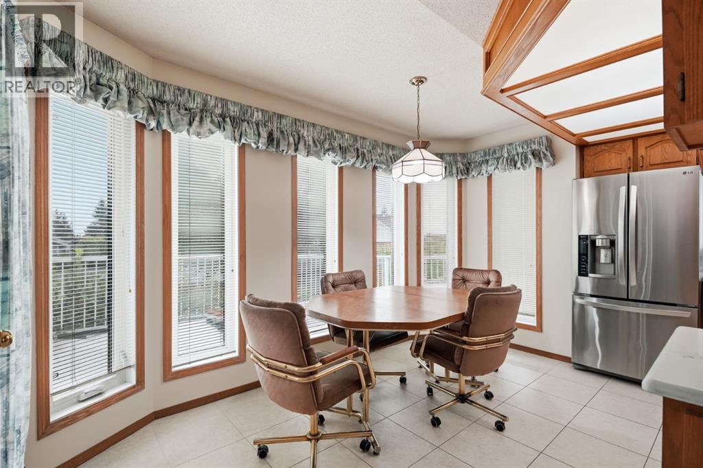 61 Shannon Crescent SW, Calgary, Alberta  T2Y 2T8 - Photo 11 - A2330678