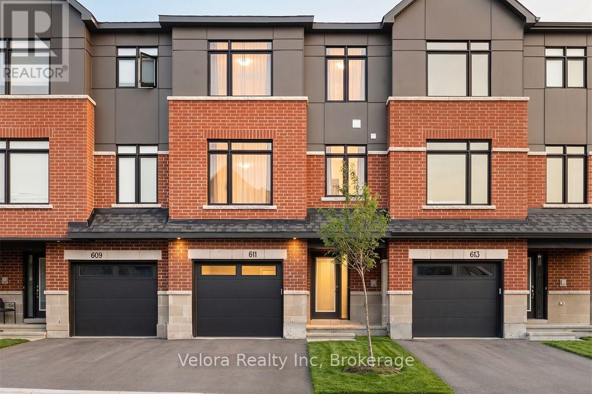 611 Knotridge Street, Ottawa, Ontario K1W 0M3 - Photo 2 - X13684668