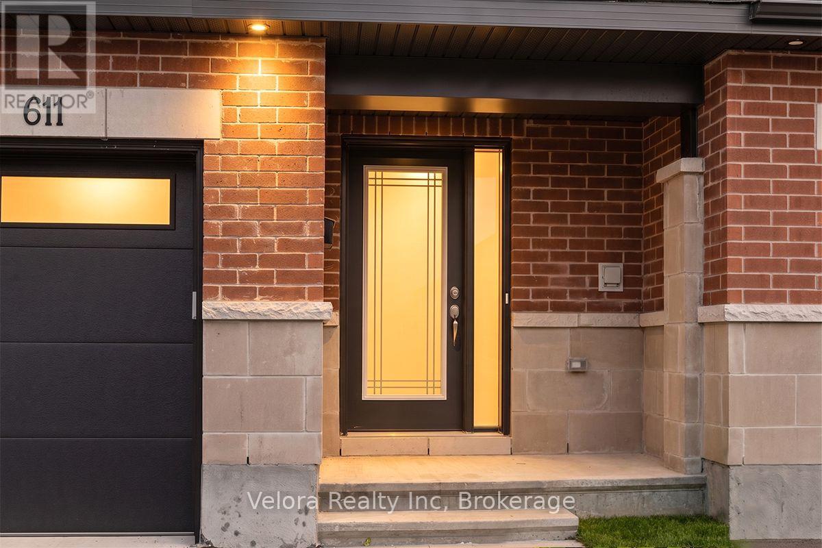 611 Knotridge Street, Ottawa, Ontario K1W 0M3 - Photo 3 - X13684668