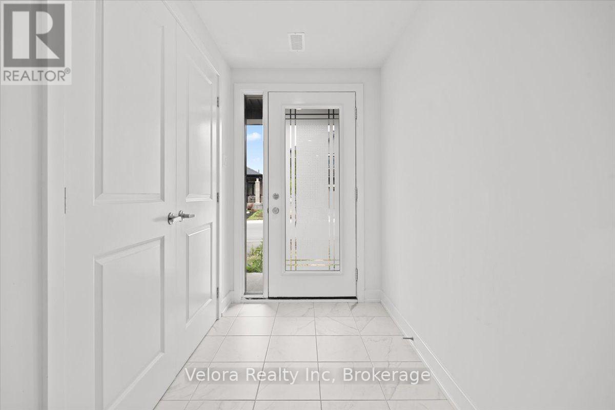 611 Knotridge Street, Ottawa, Ontario K1W 0M3 - Photo 4 - X13684668
