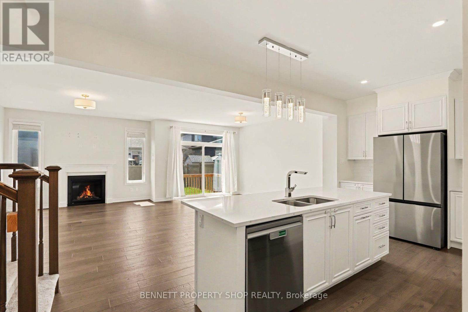 396 Ventoux Avenue, Ottawa, Ontario  K4A 5L9 - Photo 7 - X13684786