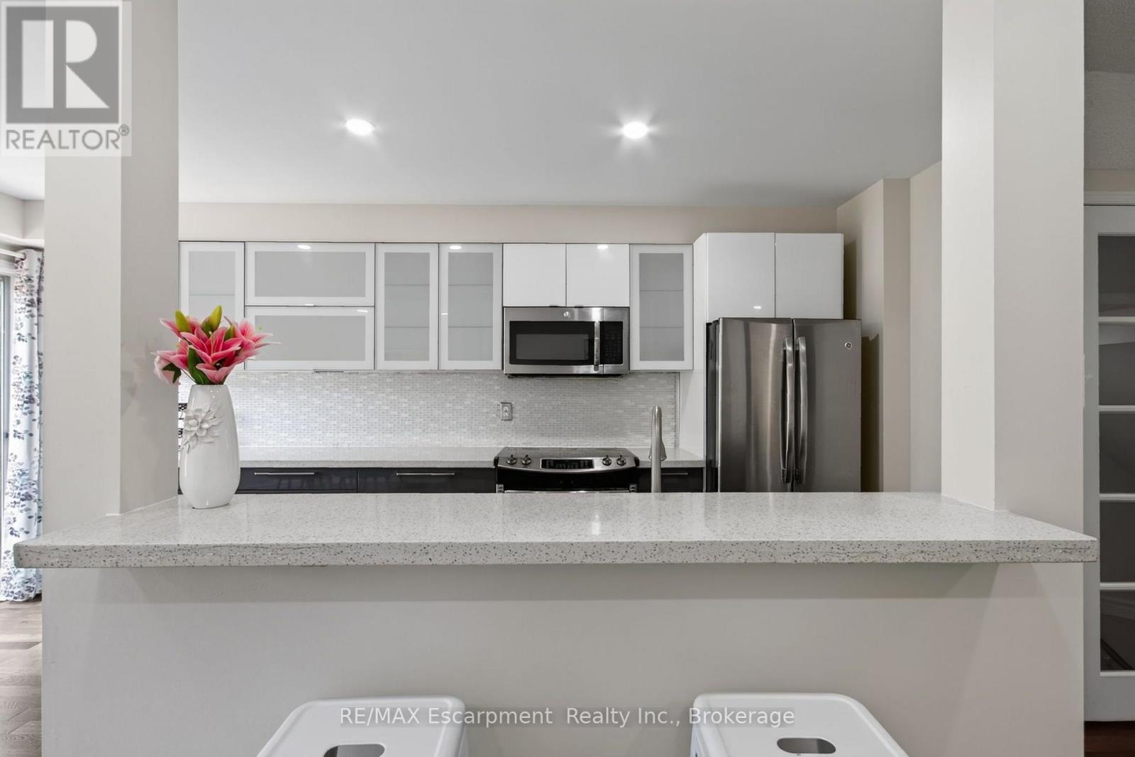 5143 Lampman Avenue, Burlington, Ontario  L7L 6K1 - Photo 21 - W13684868