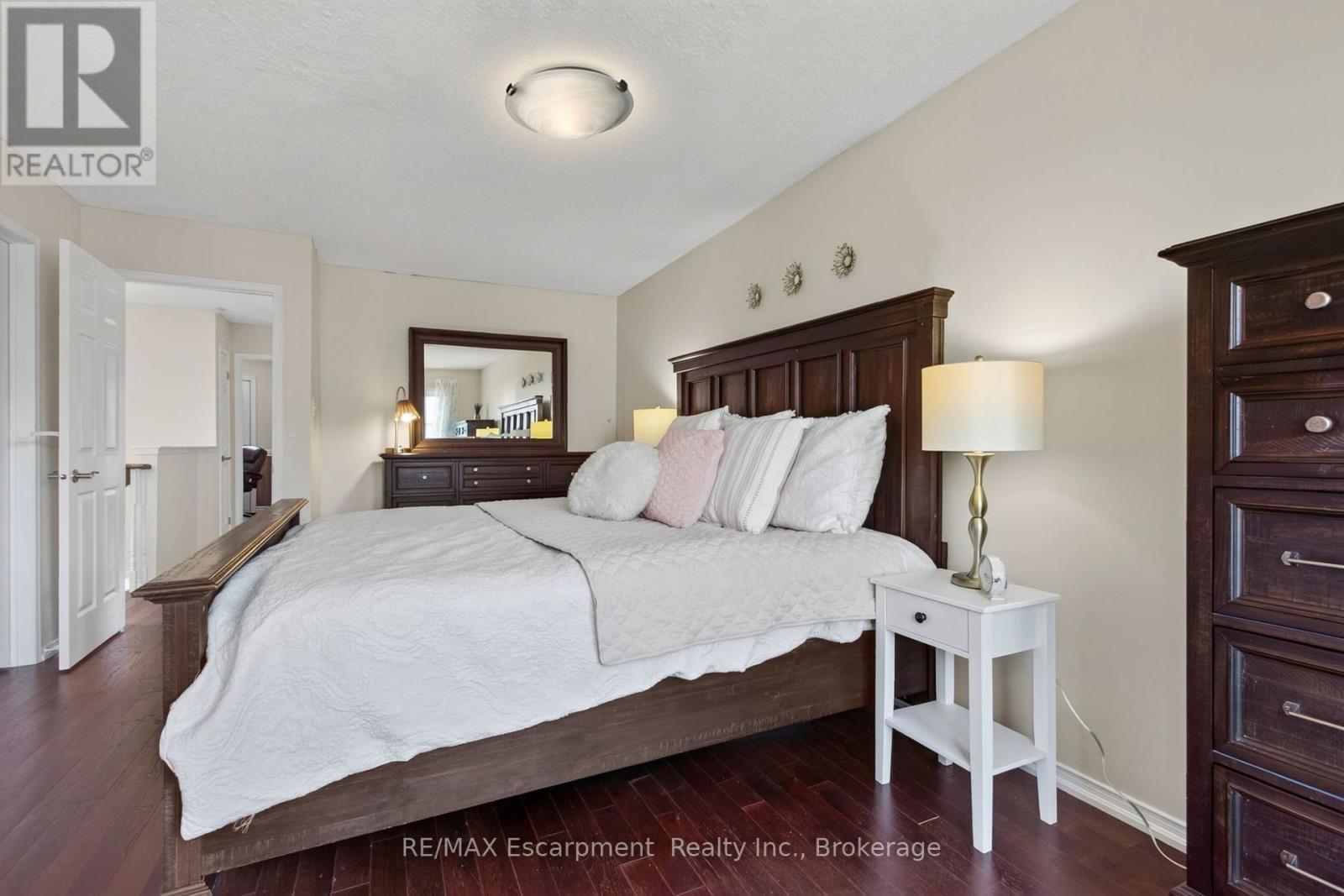 5143 Lampman Avenue, Burlington, Ontario  L7L 6K1 - Photo 27 - W13684868