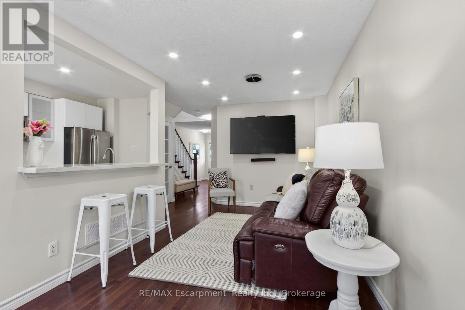 5143 Lampman Avenue, Burlington, Ontario  L7L 6K1 - Photo 7 - W13684868