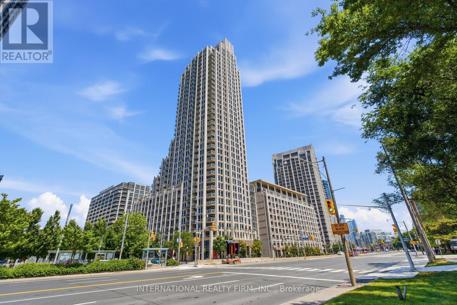 711 - 628 FLEET STREET, Toronto, Ontario