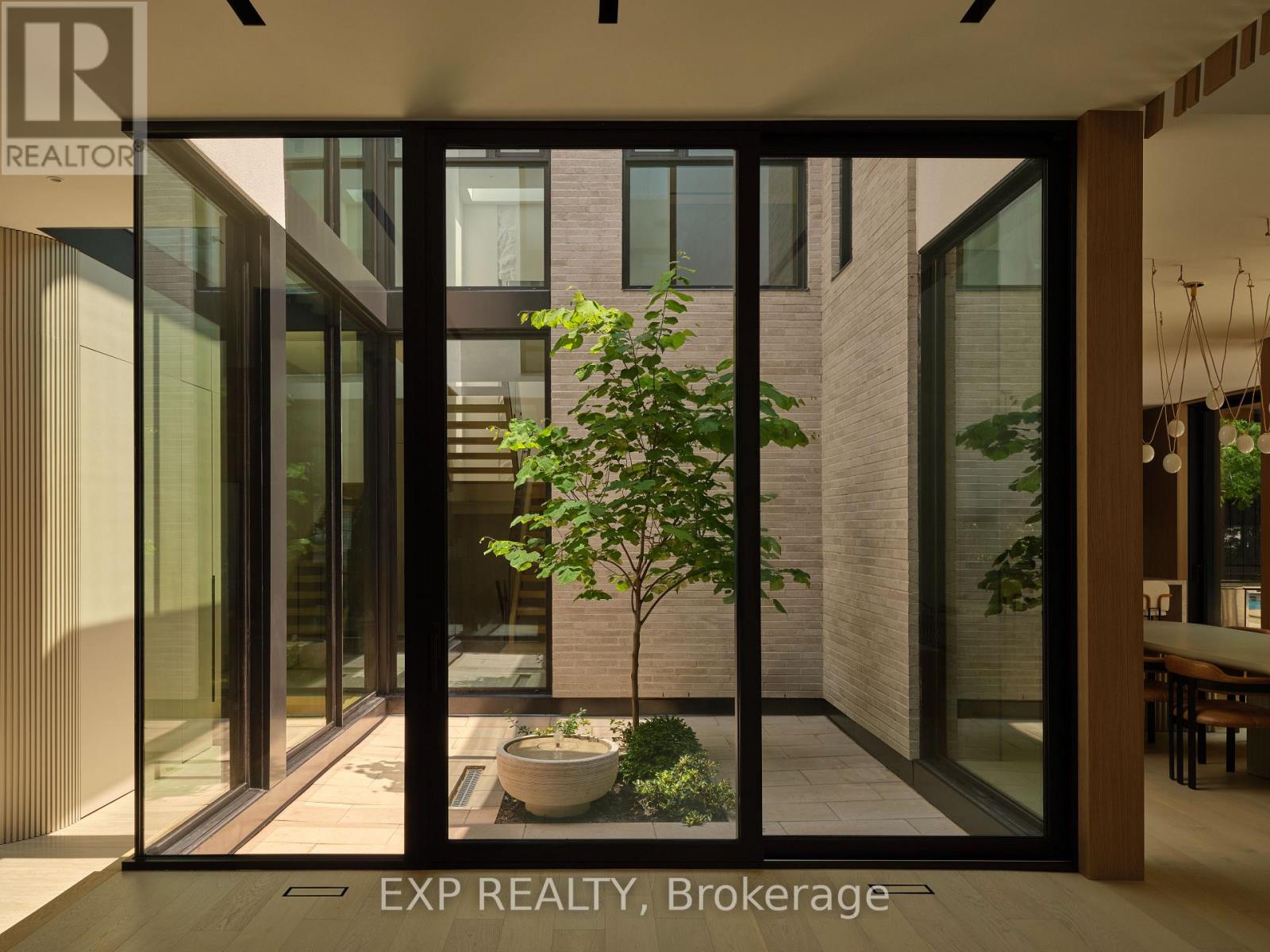 105 Park Crescent, Richmond Hill, Ontario  L4E 3J5 - Photo 14 - N13439036