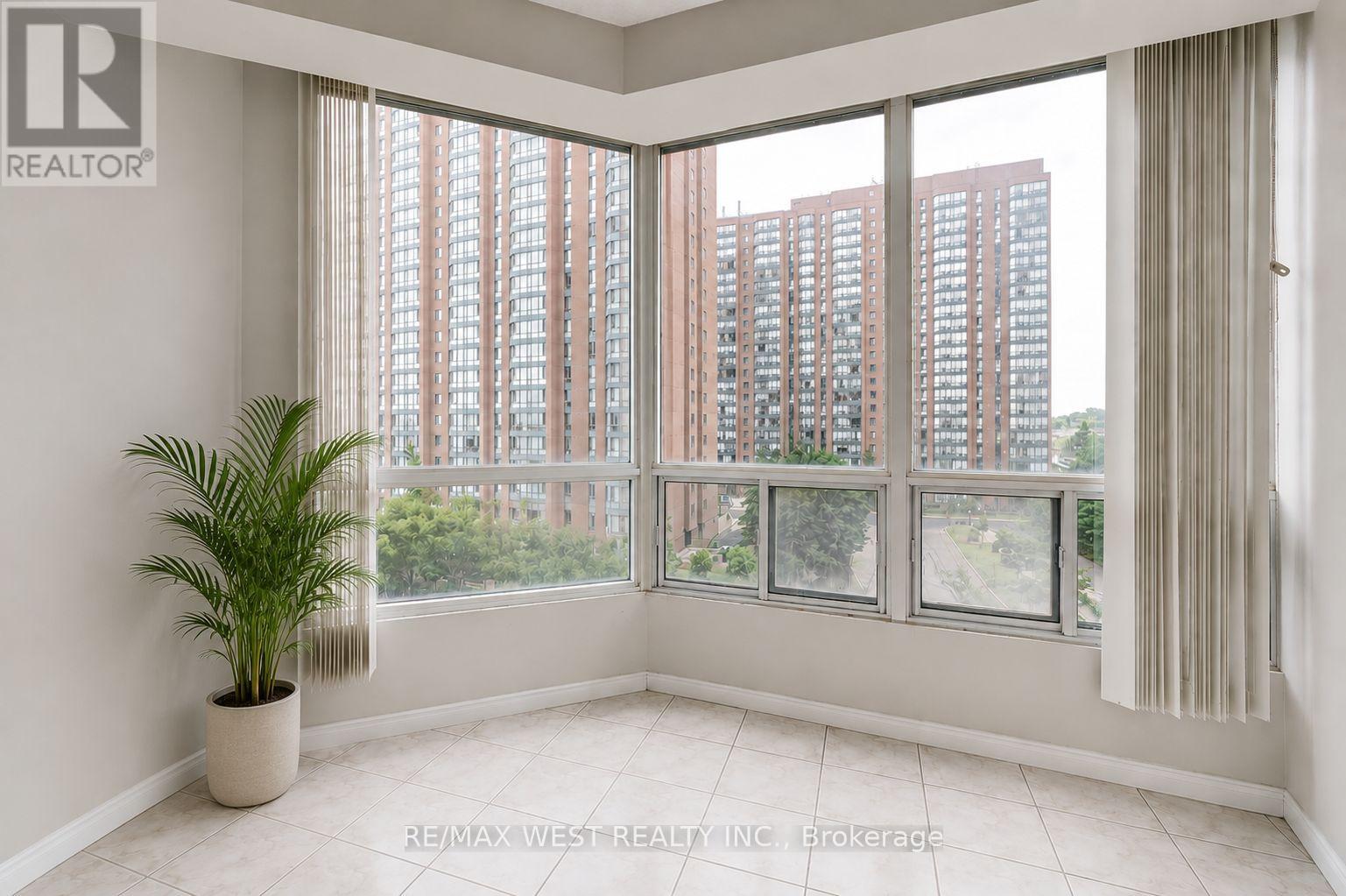 610 - 115 Hillcrest Avenue, Mississauga, Ontario L5B 3Y9 - Photo 13 - W13528374