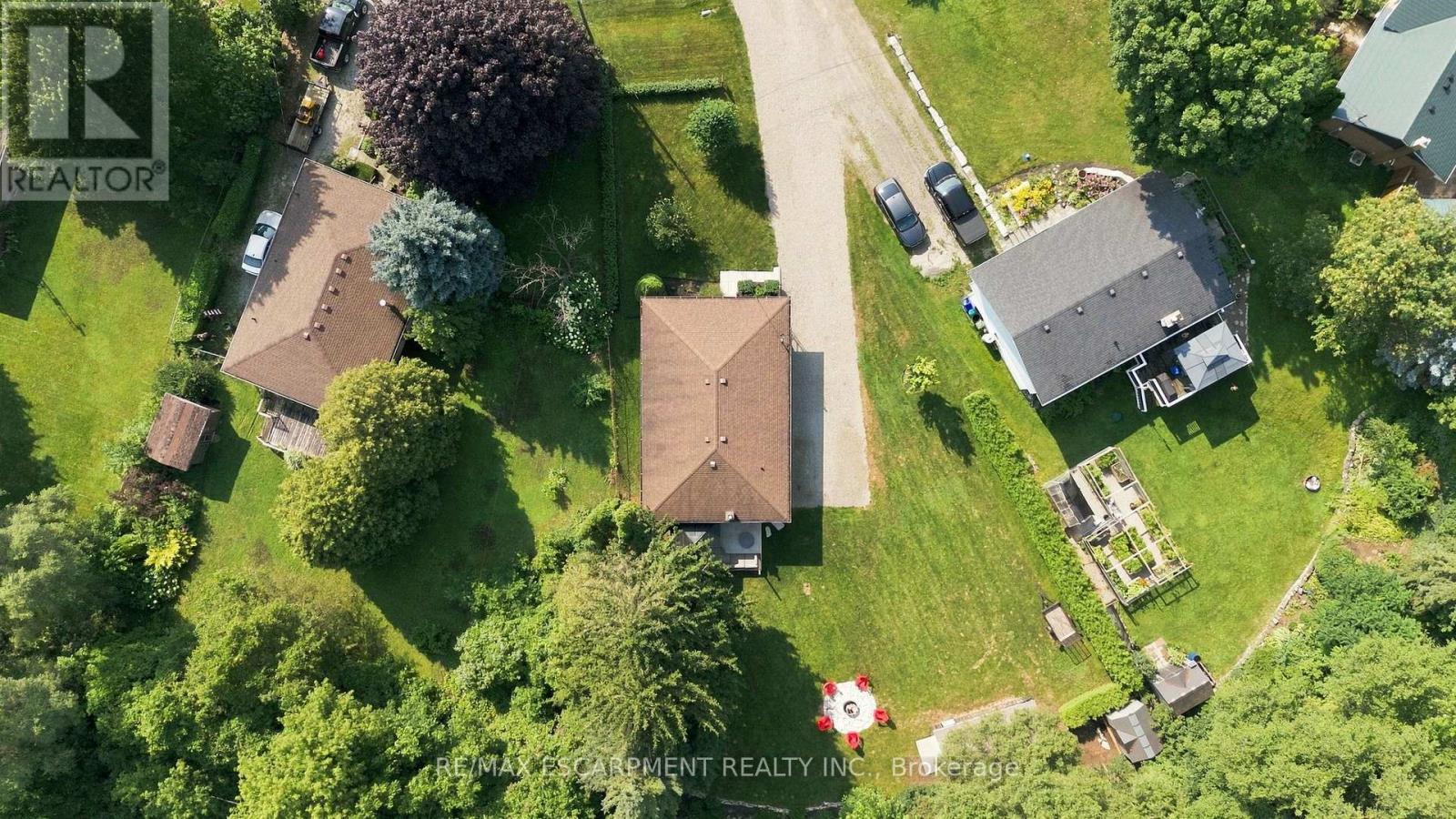 10 Taylor Crescent, Hamilton, Ontario L9H 6B3 - Photo 35 - X13659932